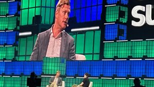 Uber COO: Robotaxis Must Be 10x Better Than Human Drivers