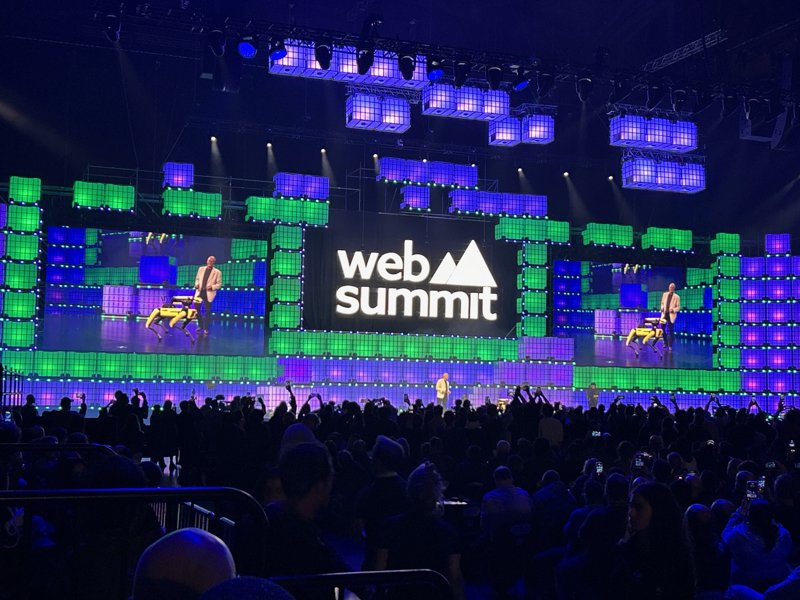 Boston Dynamics Gives Its Robots Bigger Brains